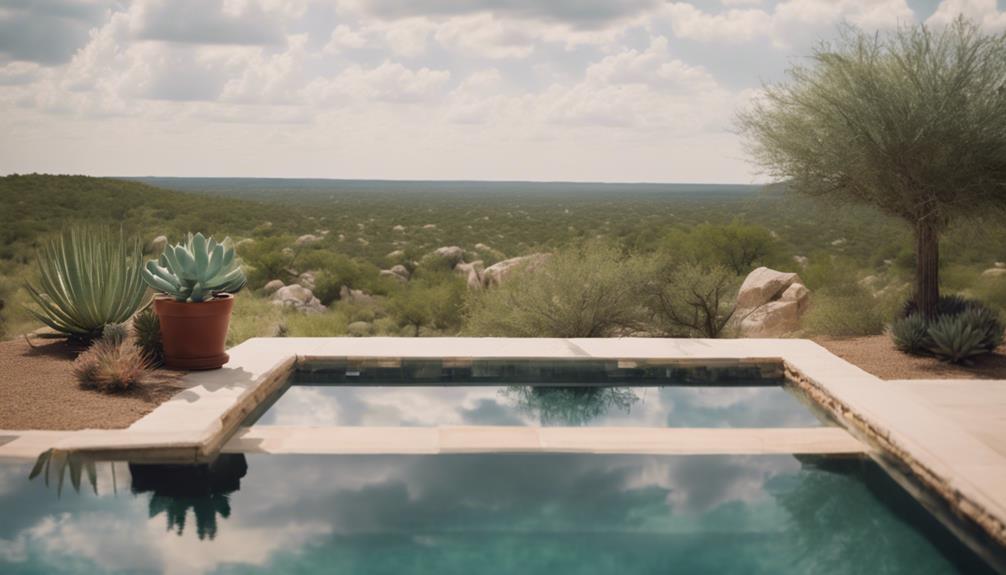 luxurious infinity edge pool