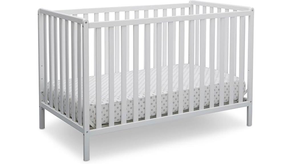 convertible crib with heart design